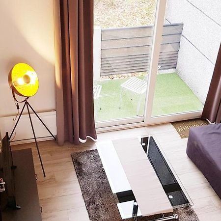 Appartement Cinema Aux Portes Du Futuroscope Chasseneuil-du-Poitou Zewnętrze zdjęcie