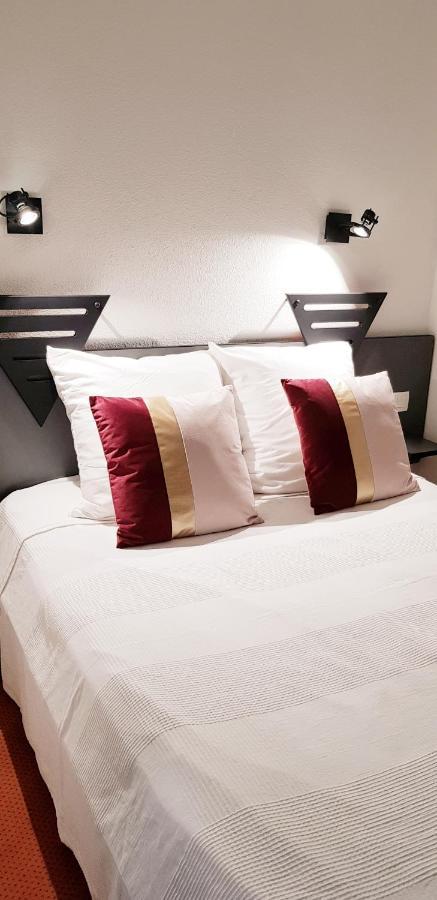 Appartement Cinema Aux Portes Du Futuroscope Chasseneuil-du-Poitou Zewnętrze zdjęcie